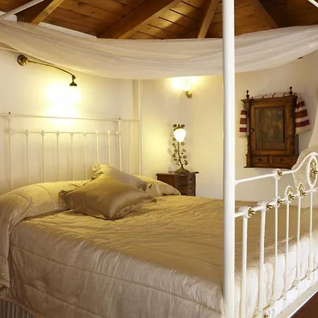 Guest house Casa Dell' Aristea 4*